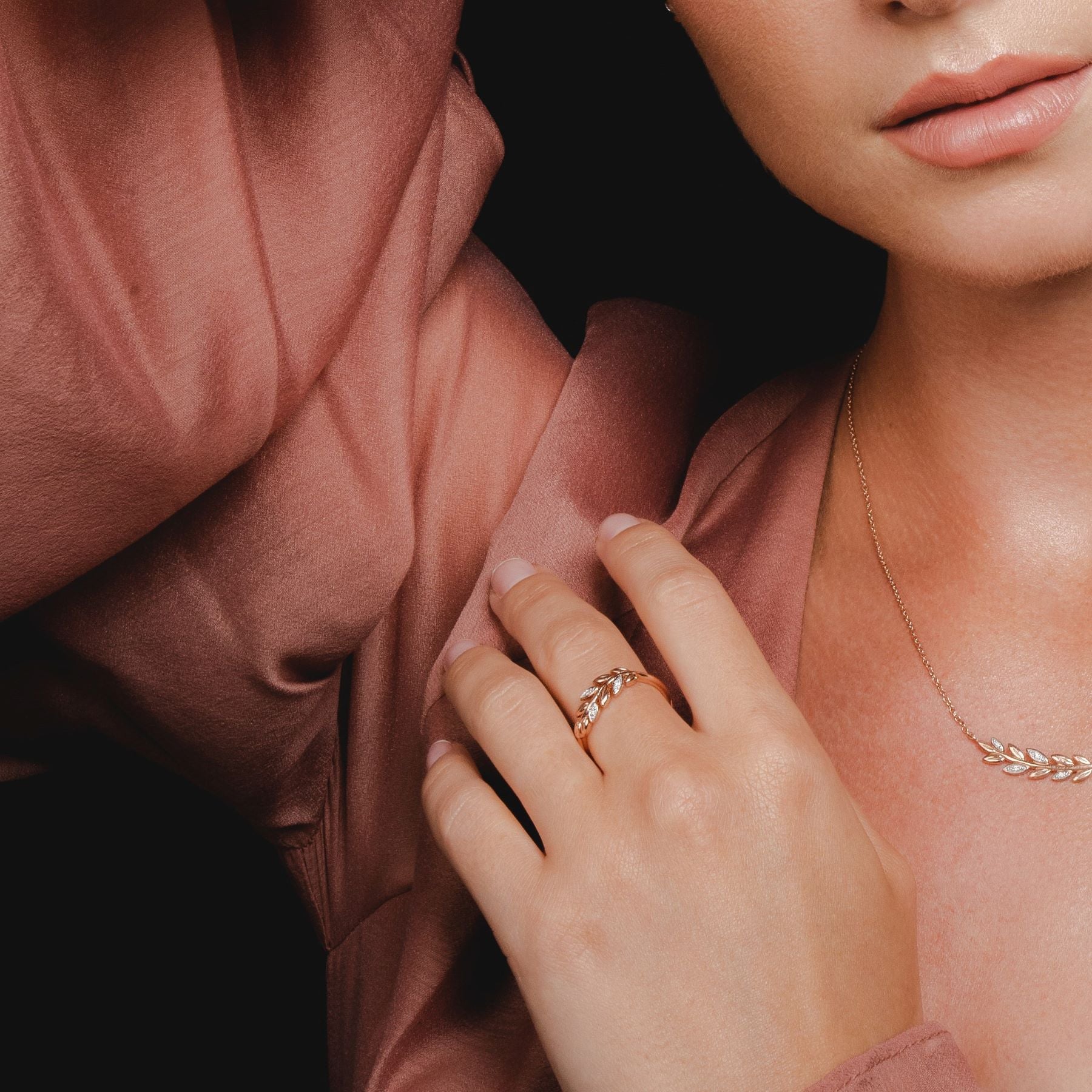 Bague et Collier O Leaf Or Rose 375 Diamant