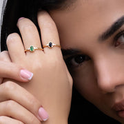 Bague Classique en Or Jaune 9ct avec Saphir Oval et Diamants Ronds